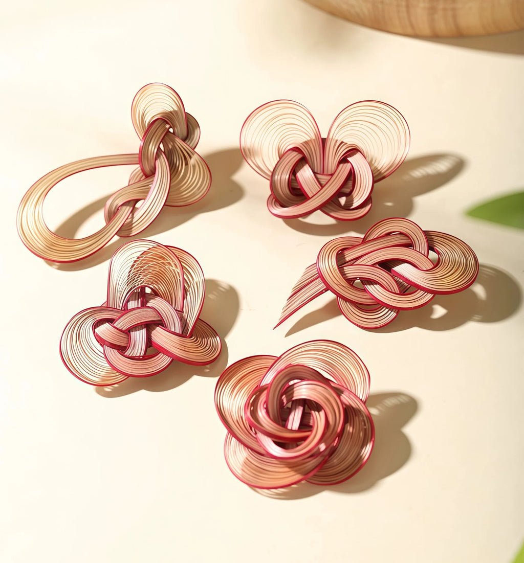 Handmade Bamboo-Woven Brooch - Lightweight Eco-Friendly Bamboo Fiber, Plant-Dyed Design - Fashion Gift